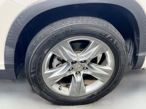 Used 2014 Toyota Highlander Limited image 13