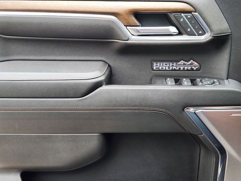 Used 2024 Chevrolet Silverado 1500 High Country w/ High Country Premium Package AWD/4WD image 21