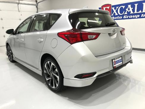 Used 2017 Toyota Corolla iM w/ All-Weather Mat Package FWD image 9