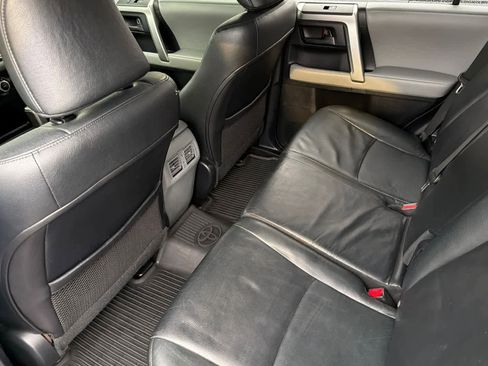 Used 2010 Toyota 4Runner SR5 w/ Premium Pkg w/Leather image 4