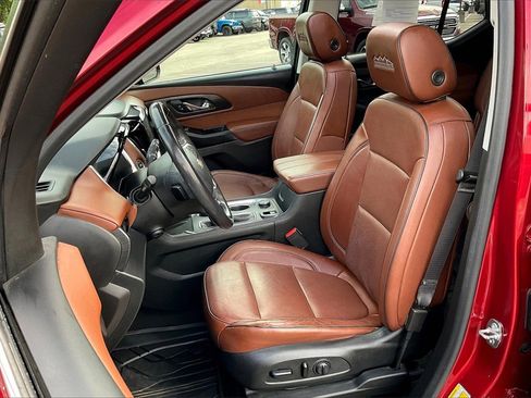 Used 2020 Chevrolet Traverse High Country w/ LPO, Floor Liner Package image 25