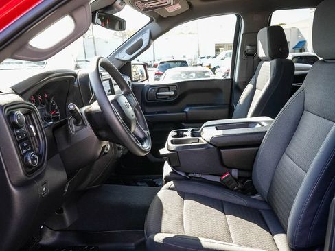 Used 2024 Chevrolet Silverado 1500 Custom Trail Boss w/ LPO, Dark Essentials Package AWD/4WD image 17