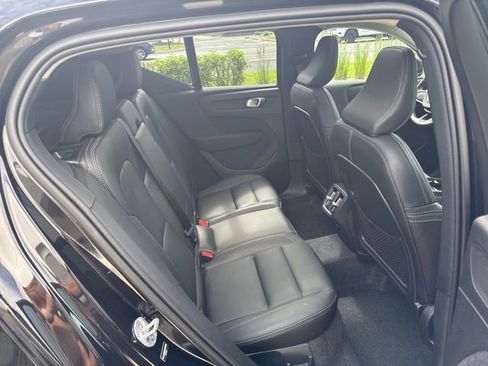 Used 2025 Volvo XC40 B5 Plus AWD/4WD image 13