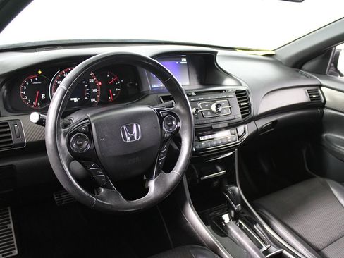 Used 2016 Honda Accord Sport image 8