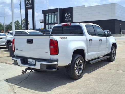 Used 2021 Chevrolet Colorado Z71 AWD/4WD image 2