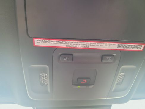 Used 2025 Toyota Camry LE FWD image 27