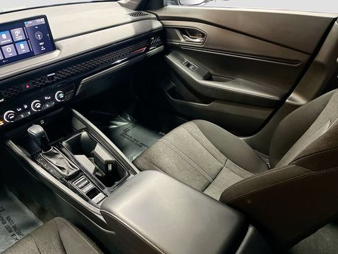 Used 2024 Honda Accord Sport image 22