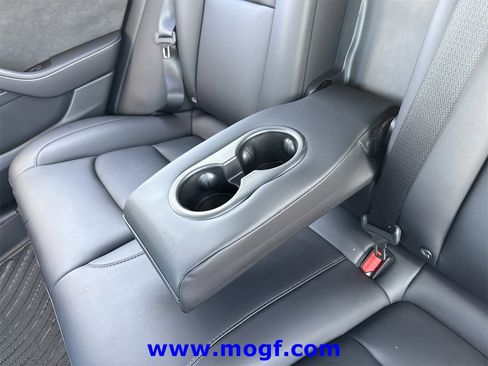 Used 2022 Tesla Model 3 Long Range image 16