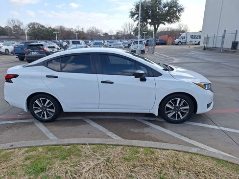 Used 2024 Nissan Versa S w/ S Plus Package image 7