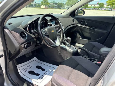Used 2013 Chevrolet Cruze LT FWD image 7