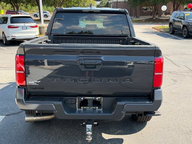 Used 2026 Toyota Tacoma TRD Sport AWD/4WD image 4
