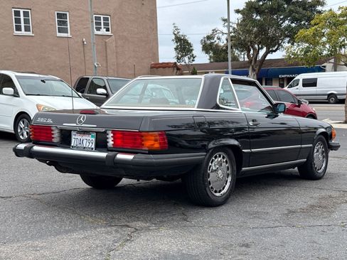 Used 1987 Mercedes-Benz 560 SL image 9
