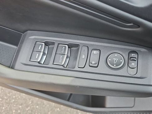 Used 2023 Honda Accord EX image 26