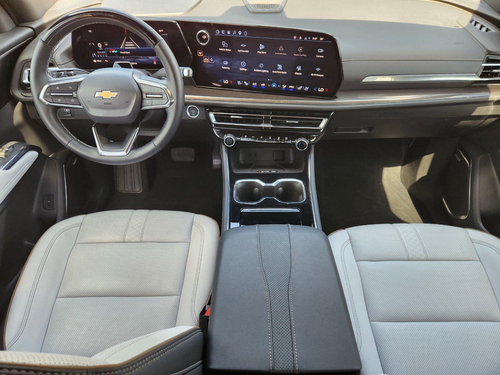 Used 2026 Chevrolet Traverse High Country w/ LPO, Floor Liner Package FWD image 34