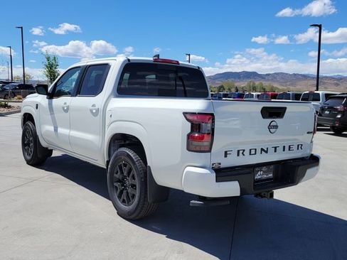 New 2026 Nissan Frontier SV w/ All-Weather Content Package AWD/4WD image 3