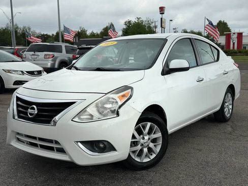 Used 2019 Nissan Versa SV w/ SV Special Edition Package image 14