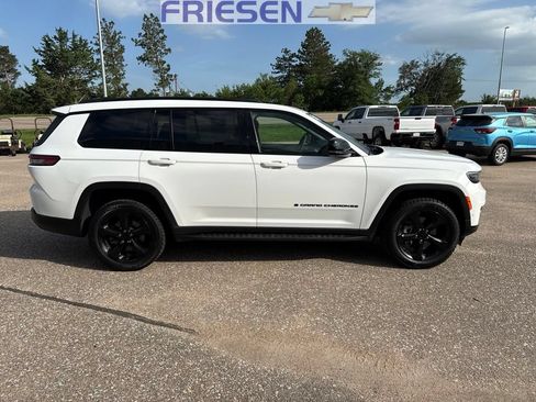 Used 2024 Jeep Grand Cherokee L Limited w/ Luxury Tech Group II AWD/4WD image 4