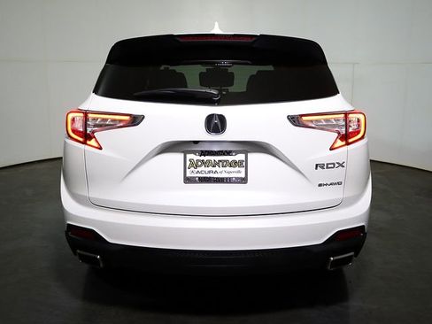 Used 2024 Acura RDX SH-AWD image 10