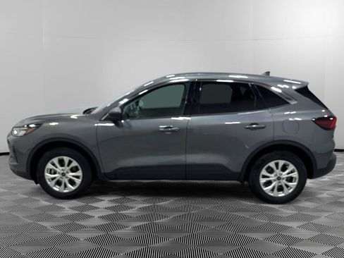 Certified 2024 Ford Escape Active w/ Cold Weather Package FWD image 3