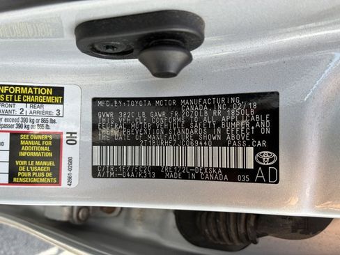 Used 2018 Toyota Corolla SE FWD image 15