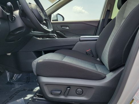 Certified 2023 Nissan Rogue SV AWD/4WD image 16