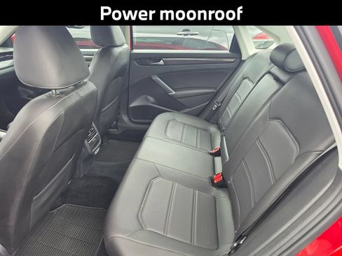 Used 2020 Volkswagen Passat 2.0T R-Line FWD image 8