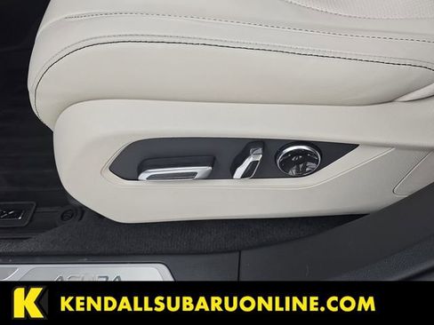 Used 2025 Acura RDX w/ Technology Package AWD/4WD image 17