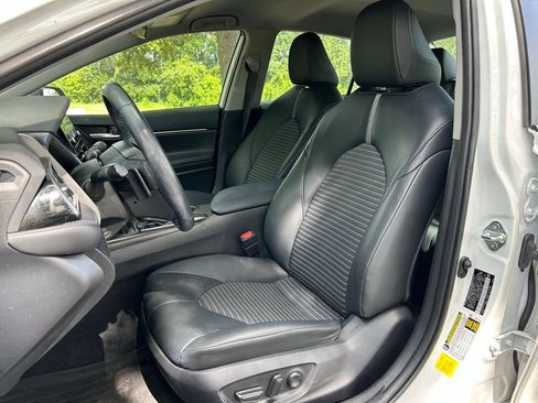 Used 2023 Toyota Camry SE FWD image 15