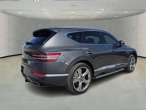 Used 2022 Genesis GV80 2.5T w/ Prestige Package 04 image 3