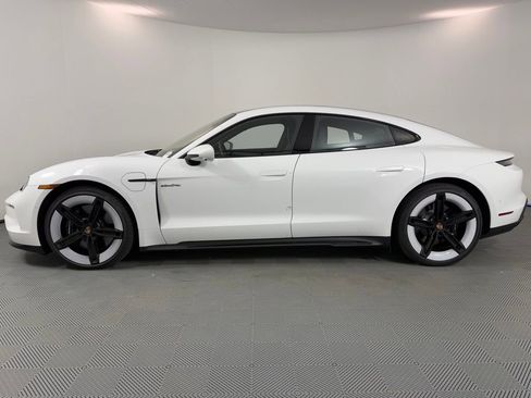 New 2026 Porsche Taycan GTS image 2