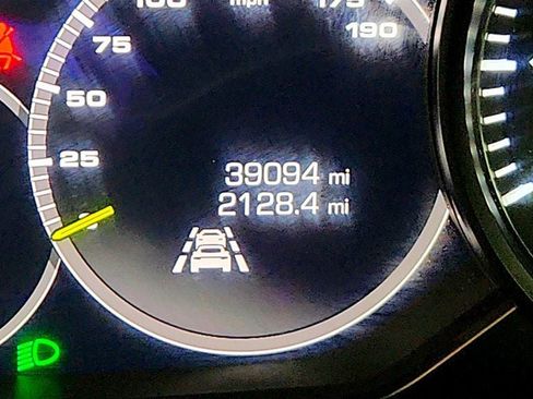 Used 2018 Porsche Panamera 4 AWD/4WD image 16