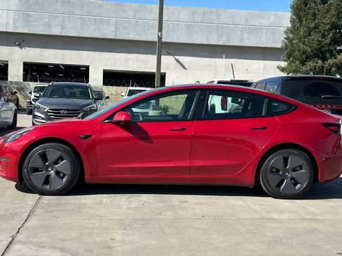 Used 2022 Tesla Model 3 image 6