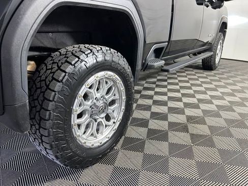 Used 2024 GMC Sierra 3500 AT4 w/ AT4 Preferred Package AWD/4WD image 6