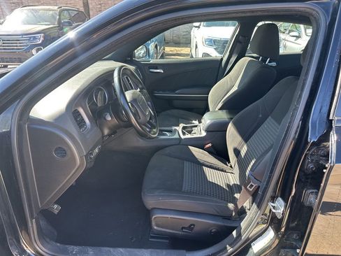 Used 2023 Dodge Charger SXT RWD image 11