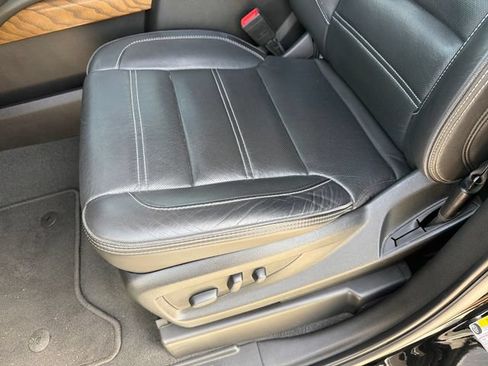 Used 2019 GMC Yukon Denali w/ Denali Ultimate Package AWD/4WD image 20