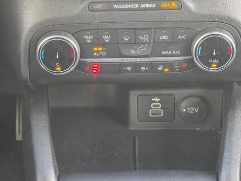 Used 2024 Ford Escape Active image 14