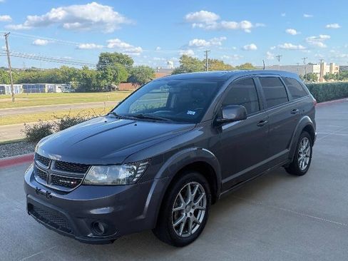Used 2015 Dodge Journey R/T w/ Flexible Seating Group image 1