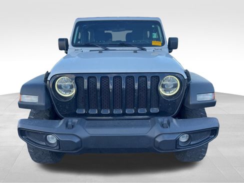 Used 2022 Jeep Wrangler Sport AWD/4WD image 2