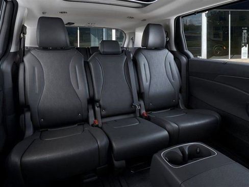 New 2026 Kia Carnival SX image 16