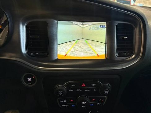 Used 2017 Dodge Charger R/T RWD image 32