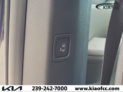 New 2026 Kia Carnival LX FWD image 21