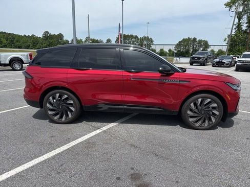 Used 2024 Lincoln Nautilus Reserve w/ Equipment Group 202A AWD/4WD image 5