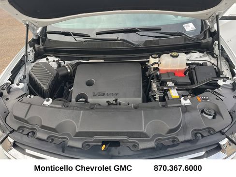 Used 2023 Chevrolet Traverse LT image 31