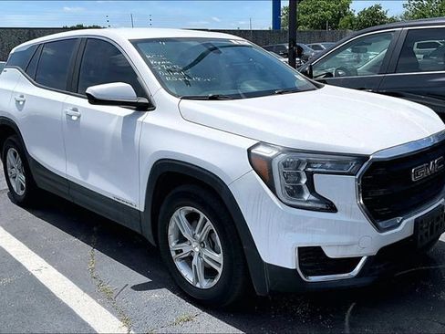 Used 2022 GMC Terrain SLE w/ LPO, Floor Liner Package FWD image 1