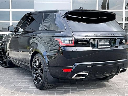 Used 2020 Land Rover Range Rover Sport HSE image 12