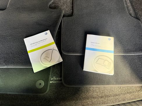 Used 2015 Volkswagen Tiguan SE image 38