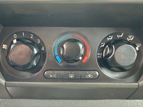 Used 2011 Nissan Xterra X AWD/4WD image 29