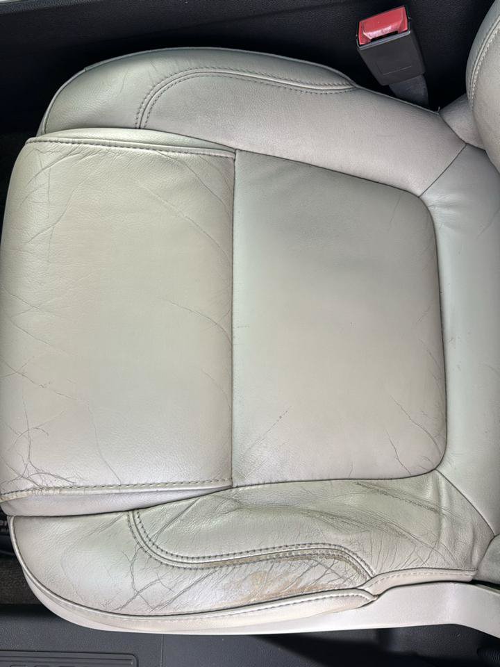 Used 2014 Ford Explorer XLT w/ Equipment Group 202A FWD image 35
