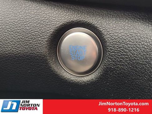 Used 2023 Hyundai Santa Fe SEL image 23