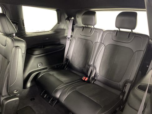 Used 2023 Jeep Grand Cherokee L Altitude AWD/4WD image 33